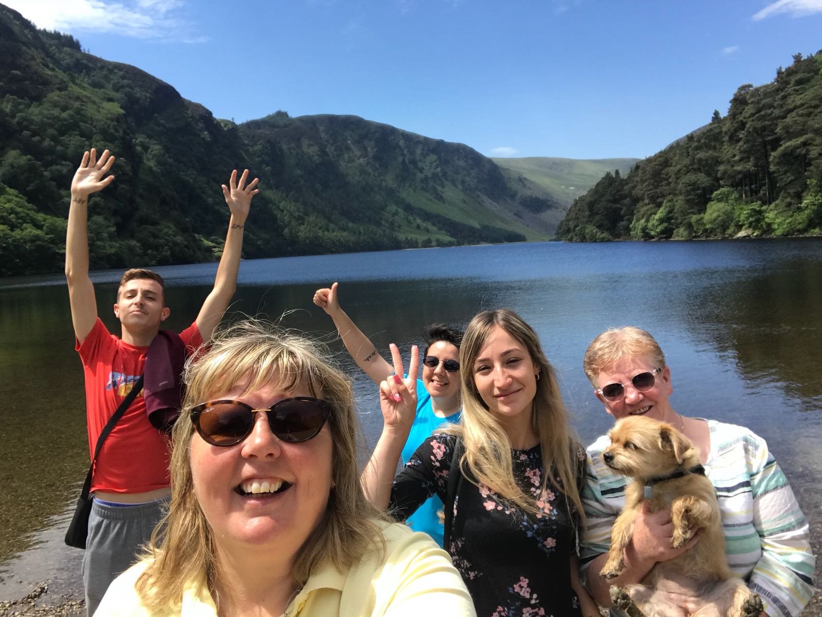 Copia de With Cathy and Angy in the Glendalough